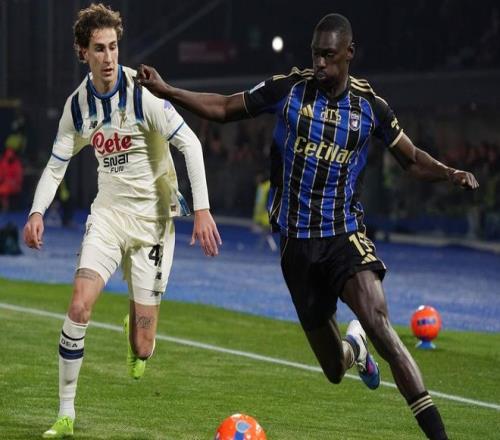 纽卡斯尔夺,冠联赛杯,利物浦败北,manbetx体育注册,万博manbetx网址,万博体育正网